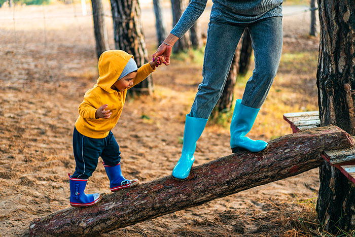5 moduri prin care poti aplica metoda Montessori acasa